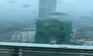 필리핀 휩쓴 후 홍콩으로 건너간 슈퍼 태풍 ‘망쿳’, 시내 곳곳 초토화 시켜…‘국민들 불안 고조’