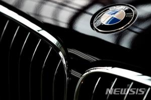 BMW 차량 서울내부순환로 주행중 또 화재…퇴근길 정체