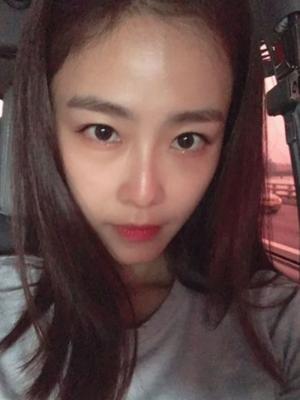 ‘마닷♥’ 홍수현, 초밀착 셀카에도 독보적 예쁨…‘마이크로닷도 반할 완벽 브이라인’