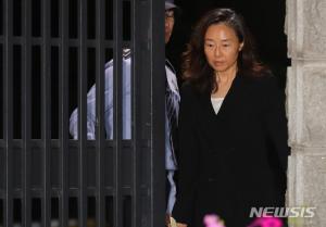 “아직 재판이 남아있다” 조윤선, 석방은 됐지만…남은 형량·재판·수사 ‘첩첩산중’