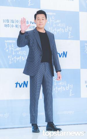 [HD포토] 박성웅, ‘한류스타 포즈’ (일억별)