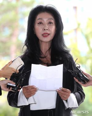 “이재명 때문에 일자리 잃었다”…김부선, 손해배상 3억 청구 소송 제기