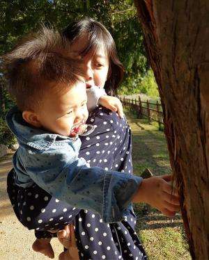 ‘야간개장’ ‘전종환 아나운서♥’ 문지애, 아들과 산책 즐겨…“육아맘 힘내요”