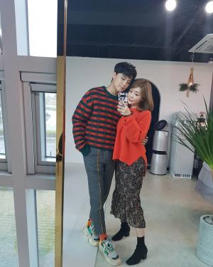 ‘이상한 나라의 며느리’ 신소이♥최현준 부부, 사랑가득한 알콩달콩 일상 공개…‘미소만발’