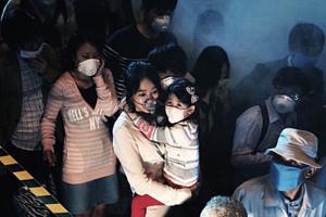 영화 ‘감기’, 국가 재난사태+도시 폐쇄…‘목숨 건 사람들의 사투’