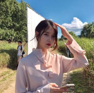 ‘삐삐’ 아이유(IU), 가을 맞아 찾아온 국민가수...“가을아침을 들을 계절이 왔다”