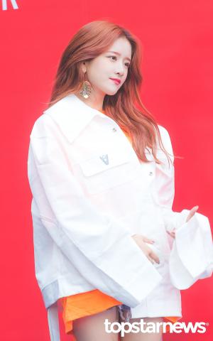 [HD포토] 우주소녀(WJSN) 엑시, ‘인형 같은 비주얼’ (2019S/S헤라서울패션위크)