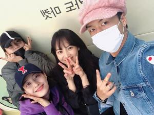 윤승아, ‘여자플러스 시즌2’ 멤버들과 끈끈한 우정 자랑…“내 사랑들”