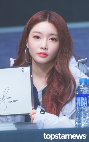 [HD포토] 청하(CHUNGHA), ‘설레는 눈맞춤’