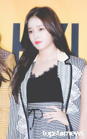 [HD포토] 모모랜드(MOMOLAND) 낸시, ‘가까이서 보니 더 빛나는 백옥피부’