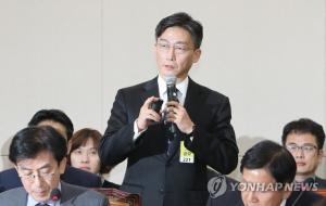 복지위 국감장에 선 이국종 교수, “어려움 호소해도 중간선에서 잘려버려”