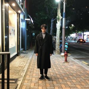 ‘해체설 논란’ 멜로망스 김민석, 모델 포스 가득한 일상 공개…‘남다른 패션 감각’