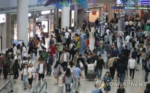 인천공항 면세구역서 중국인 관광객 9명 패싸움…“왜 새치기하나”