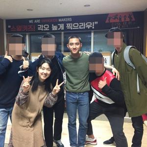 ‘스윙키즈’ 도경수, 박혜수와 고사 현장에서… ‘벌써 대박일 것 같은 느낌’