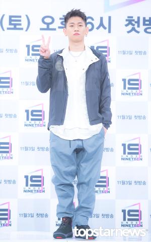 [HD포토] 크러쉬, ‘기념사진처럼~’ (언더나인틴)