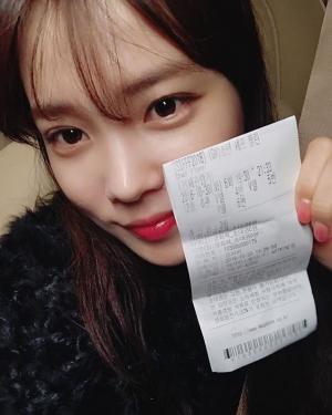 ‘카이스트 출신 배우’ 윤소희, 서울국제음식영화제 관람 인증샷…“잘 먹었습니다”