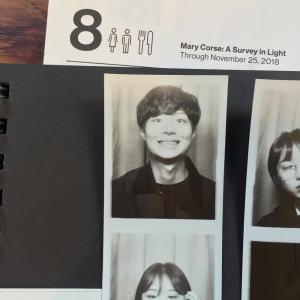 김충재, ‘0순위 여행’ 中 익살스러운 표정의 사진 공개…“공짜다 나이스”