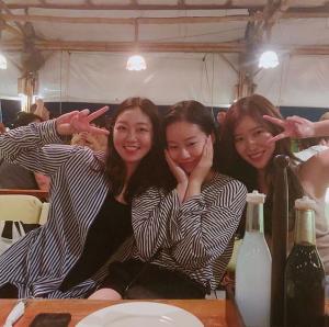 박유나, 임수향-정승혜와 근황 공개…‘다정한 친구들과 행복한 하루’
