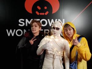 엑소(EXO) 첸-백현-시우민, 화끈하게 즐기는 SM 할로윈 파티…‘드라큘라·미이라·미니언즈’