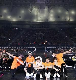 ‘신화’ 에릭-이민우-김동완-신혜성-전진-앤디, 20주년 서울콘서트 후기 전해 “다시 봐도 감동적”