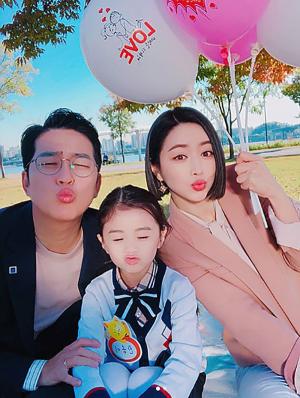홍수아, 박광현-이아라와 가족 케미 드러내...“세나 가족”