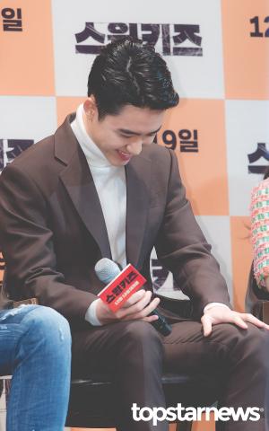 [HD포토] 엑소(EXO) 디오(도경수), ‘웃음 터지는 기자간담회’ (스윙키즈)