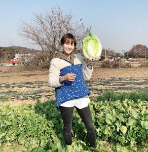 남보라, 최근 일상 공개 ‘귀농 준비중?’…“배추아가씨 귀농하자”