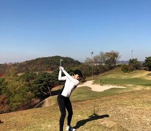‘전 리듬체조 선수’ 손연재, 은퇴 후 그의 근황 모습 보니?…‘골프 자세가 일품’