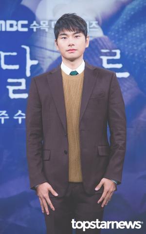 [HD포토] 이이경, ‘설레는 눈맞춤’ (붉은달푸른해)