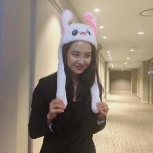 ‘런닝맨’ 송지효, 귀여운 에이스의 토끼 모자 체험기…“귀가 쫑긋쫑긋”