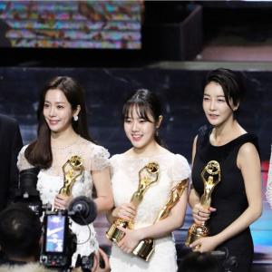 ‘독전’ 진서연, 2018 청룡영화제 수상의 기쁨 전해…“나도 축하해”