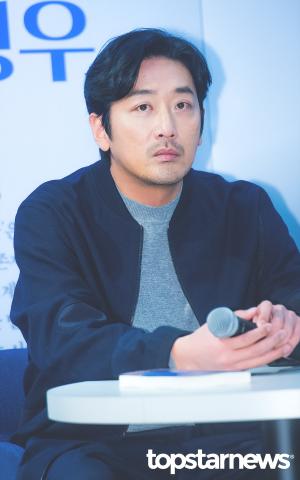 [HD포토] 하정우, ‘심쿵 눈맞춤’ (걷는사람하정우)