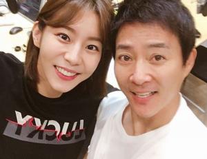 KBS2 토일드라마 ‘하나뿐인 내편’ 최수종, 유이와의 다정한 셀카 눈길…‘총 몇 부작?’