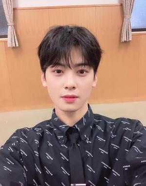 ‘탑매니지먼트’ 아스트로(ASTRO) 차은우, 화보같은 비주얼...“조금만 기다려”