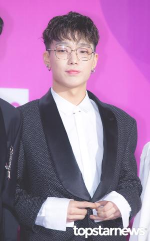 [HD포토] 아이콘(iKON) 바비, ‘스웨그 넘치는 눈빛’ (2018 멜론 뮤직 어워드)