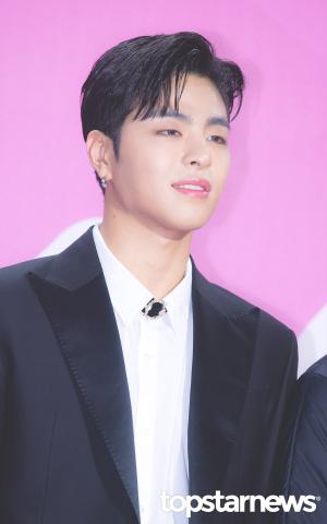 [HD포토] 아이콘(iKON) 구준회, ‘그윽한 눈빛’ (2018 멜론 뮤직 어워드)