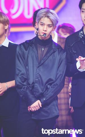 [HD포토] 워너원(Wanna One) 배진영, ‘작은얼굴 꽉 찬 이목구비’ (쇼챔피언)