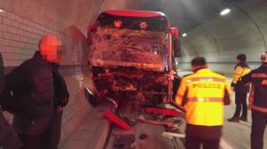 고속도로 노은터널서 교통사고 발생, 1명 사망 18명 부상…경찰 사고경위 조사中