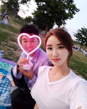 김종민♥황미나 기상캐스터, 14살 나이 차이 무색한 케미…‘사랑스러운 종미나커플’