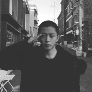 영화 ‘미옥’ 김민석, 10일 입대 앞두고 근황 공개…“준비 끝, 단결”