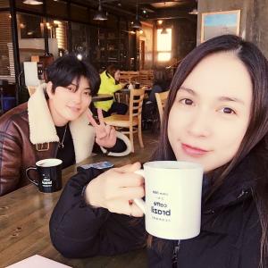 장승조♥천상지희 출신 린아, 커피 마시며 여유로운 일상 보내…‘닮은 두 사람’