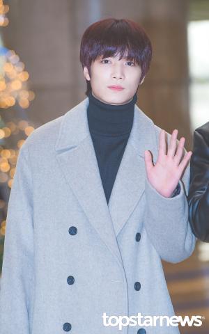 [HD포토] 뉴이스트 W(NU’EST W) JR, ‘설레는 눈맞춤’ (2018MAMA 공항패션)