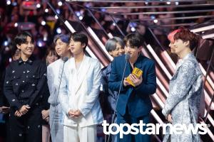 [UHD포토] 2018 마마 일본 방탄소년단(BTS), ‘베스트 팬 초이스 상 수상한 BTS’ (2018MAMA)