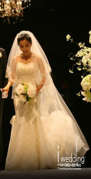 박은혜, 남편 김한섭과 결혼 10년 만에 이혼한 사유는?
