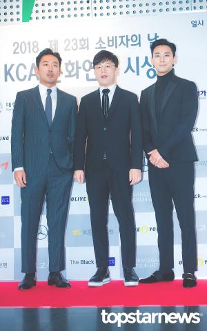 [HD포토] 하정우-김용화 감독-주지훈, ‘신과함께 팀 참석’ (제23회소비자의날문화연예시상식)