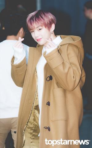 [HD포토] 워너원(Wanna One) 강다니엘, ‘마지막까지 심쿵하게’ (LAP팬사인회)