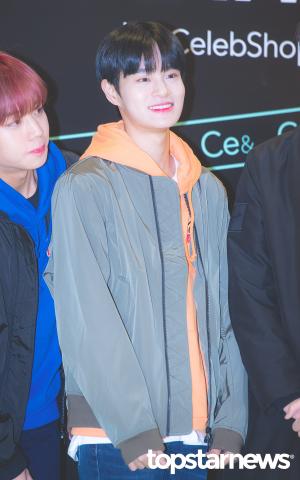 [HD포토] 워너원(Wanna One) 이대휘, ‘핫팩보다 더 따뜻한 미소’