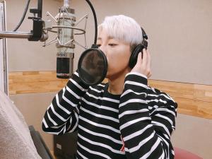 핫샷(HOTSHOT) 노태현, 녹음실 사진 깜짝 공개…“무슨 녹음일까요?”