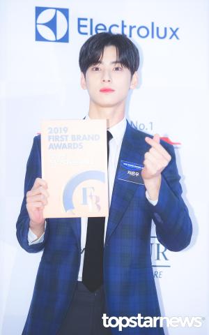 [HD포토] 아스트로(ASTRO) 차은우, ‘얼굴이 브랜드’ (퍼스트브랜드 대상)