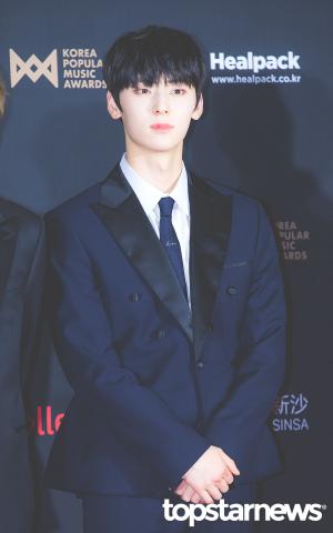 [HD포토] 워너원(Wanna One) 황민현, ‘도련님 오셨습니다’ (2018KPMA대한민국대중음악시상식)